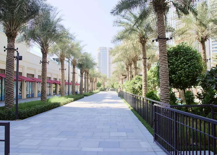 Knokey Dubai Creek Beach With Lagoon Pool Access
